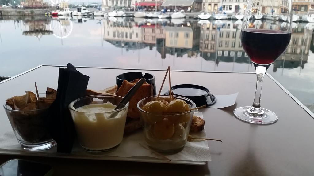 Honfleur Locationアパートメント エクステリア 写真