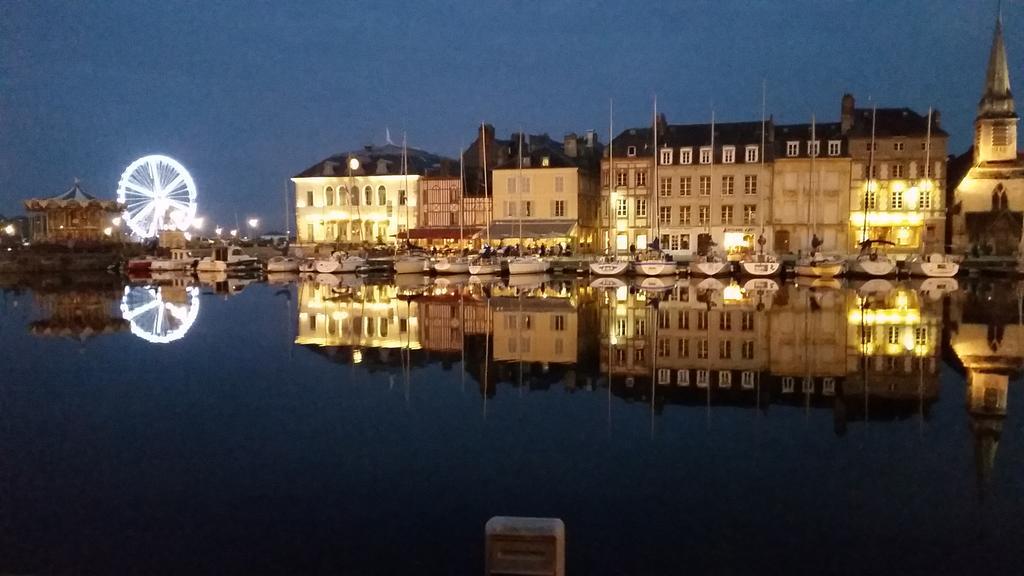 Honfleur Locationアパートメント エクステリア 写真